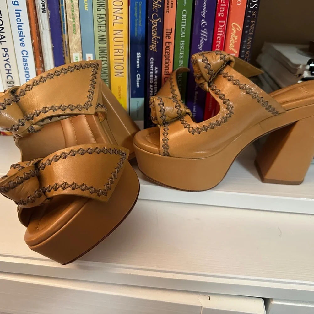 Alexander Birman Tan Platform with Bow Detail - Women